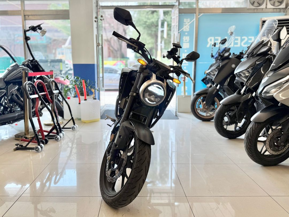 23년식 CB125R 23,XXXkm 판매합니다:) 이미지