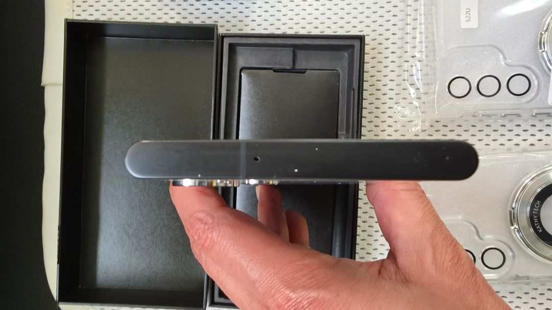 상품명 : 갤럭시 S22 울트라 1TB 자급제용 62만원 팝니다. 이미지