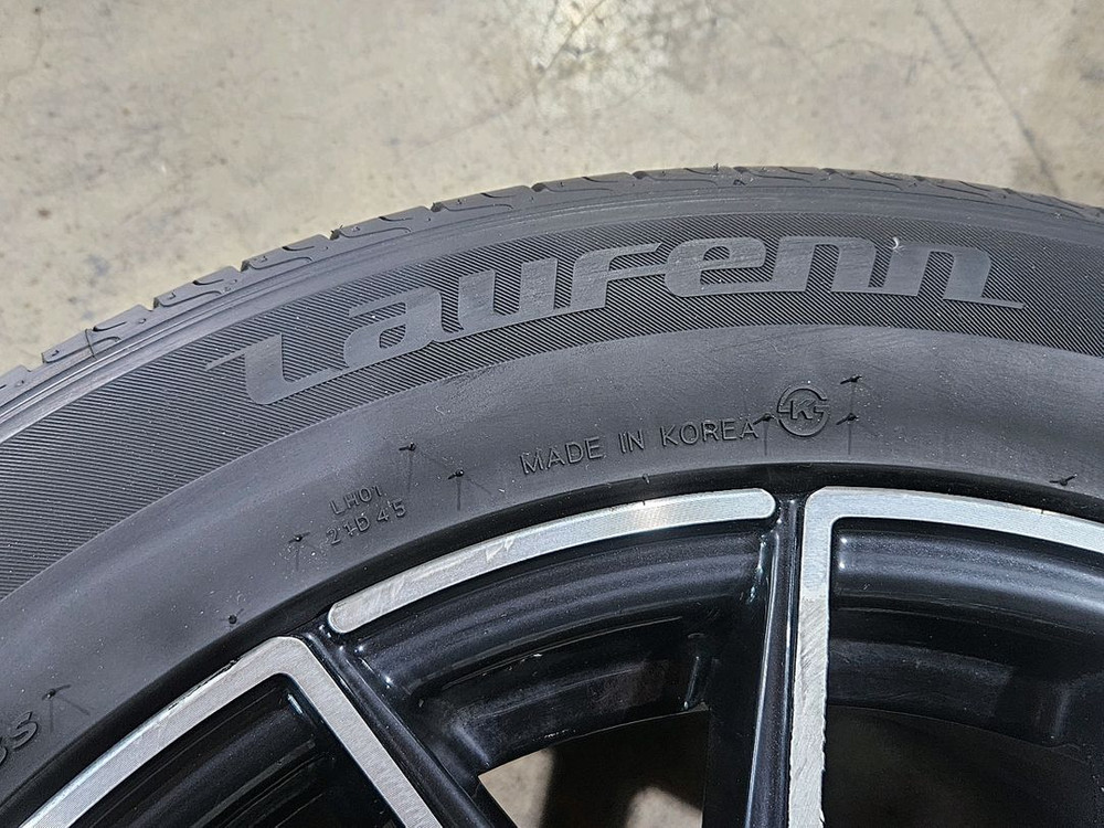 마르셀로 16인치 205/55R16 중고 휠타이어 팝니다 이미지