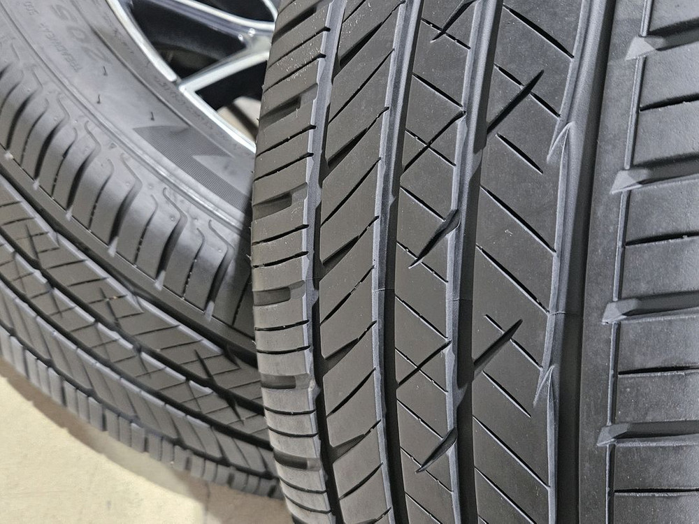 마르셀로 16인치 205/55R16 중고 휠타이어 팝니다 이미지