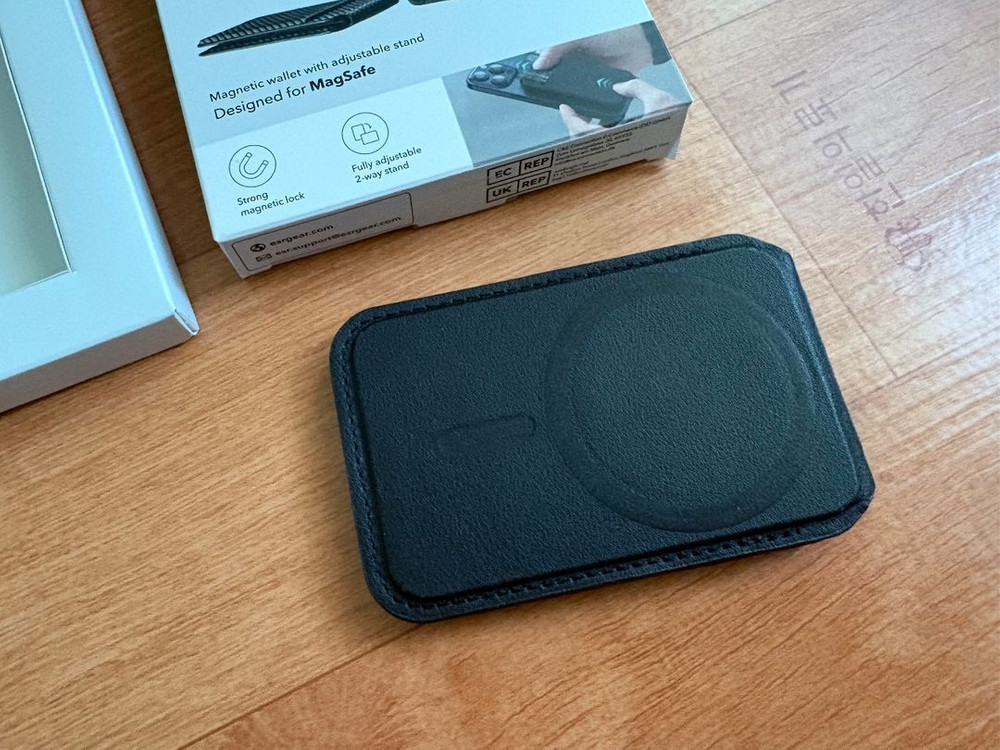 자석 카드지갑 이미지