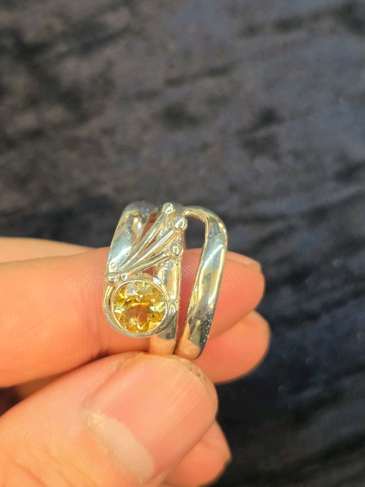 시튜린 은반지 이미지