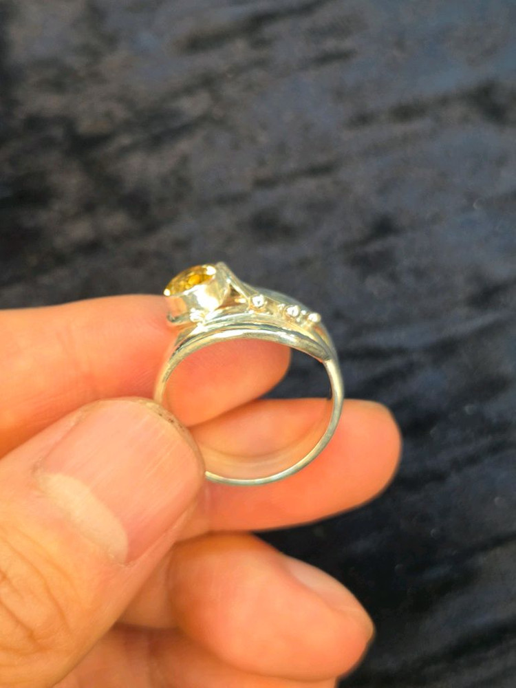 시튜린 은반지 이미지