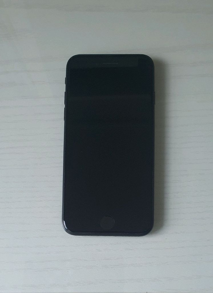 아이폰 SE2 ㅡ 64GB 블랙 이미지