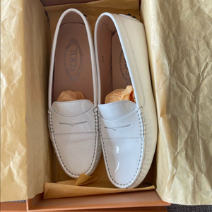 (정품)토즈 고미노 드라이빙 슈즈 화이트 37.5사이즈 이미지