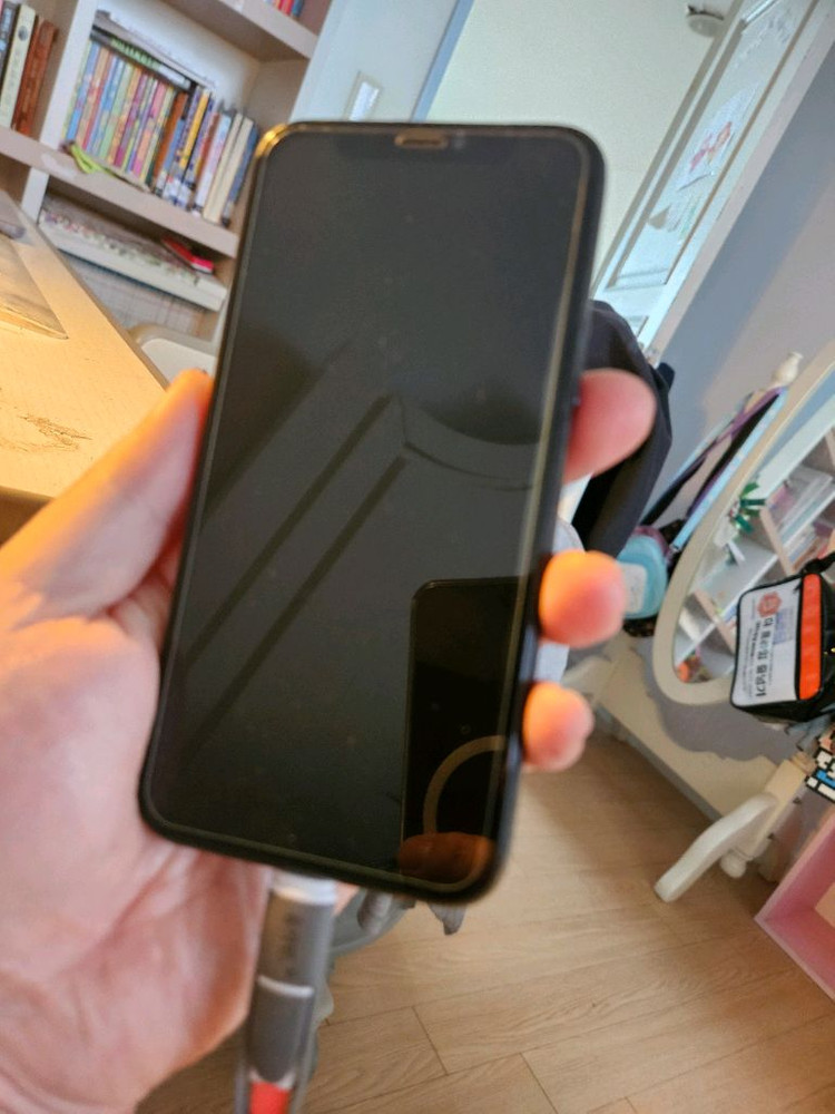 아이폰11프로 64기가 새배터리 미드나이트그린 이미지