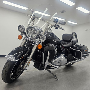 할리데이비슨 로드킹 21년식 17,200km 판매합니다. 이미지