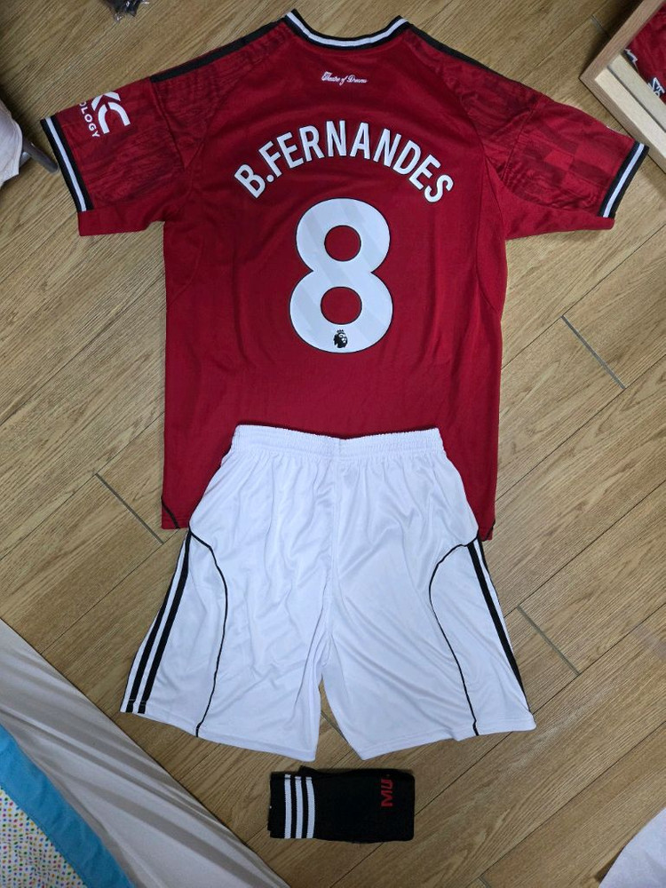25-26시즌 맨유 브루노페르난데스 축구 유니폼 축구복 상하의세트 새상품 판매 이미지