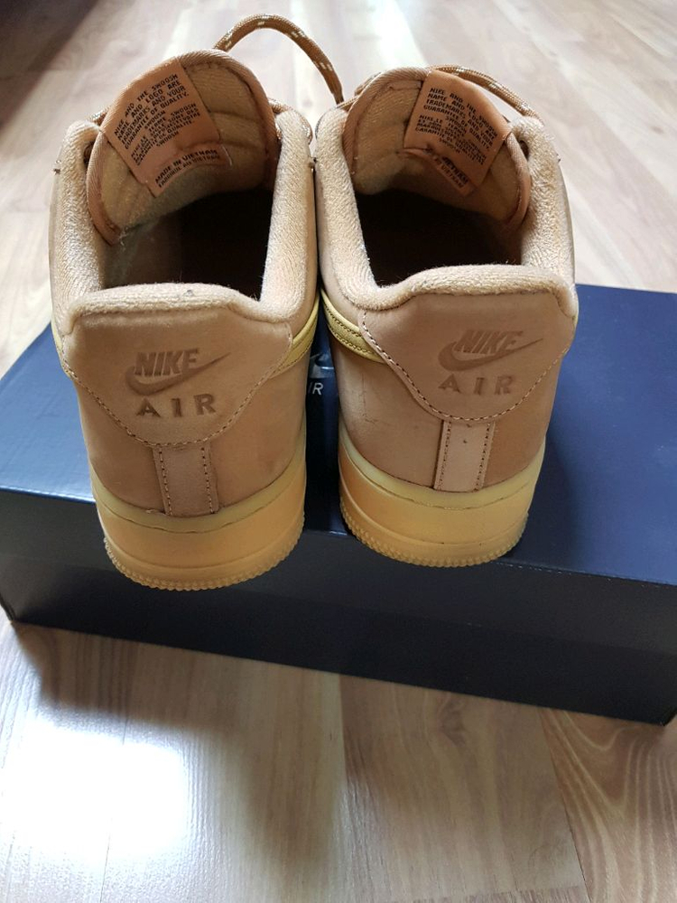 나이키 에어포스 플랙스 된장 포스 이미지