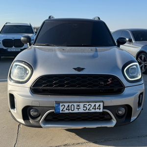 미니 쿠퍼 S 컨트리맨 ALL4 클래식2세대 23년10월 24년형 39268km 단순교환 차량입니다. 이미지