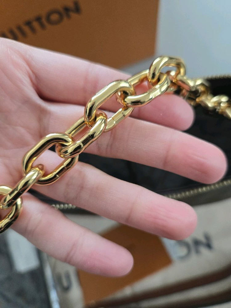 루이비통 루프호보백 이미지