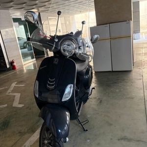 베스파 lx125 23년식 싸게 내놓습니다!! 이미지