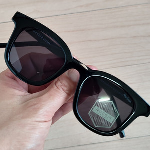 맥코인 선글라스 봄 남성 경량 자외선차단 선글라스 새상품 이미지