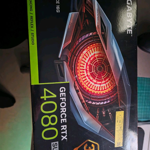 RTX 4080 SUPER 그래픽카드 이미지