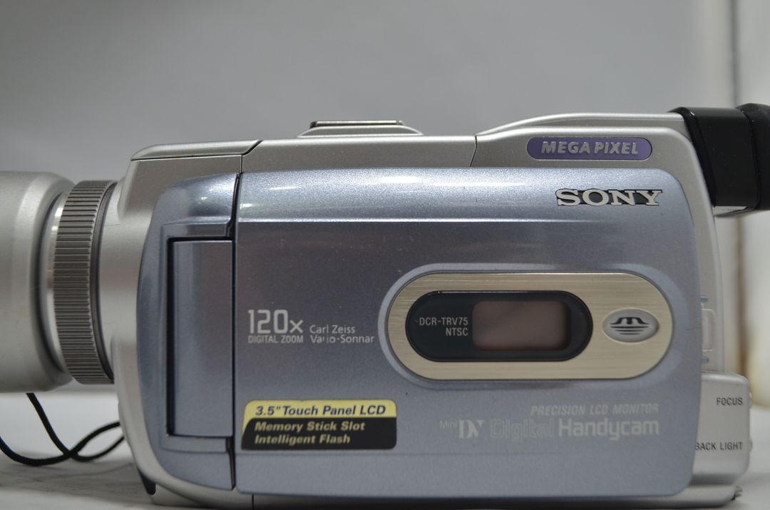 소니6mm모니터데크GV-HD700 빈티지캠코더6mm DCR-HC46팝니다 이미지