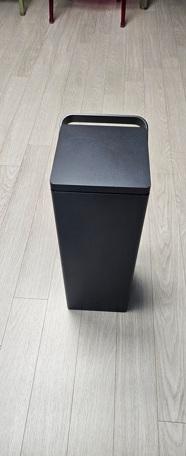 LG 시네빔 큐브 HU80KA 프로젝터 이미지