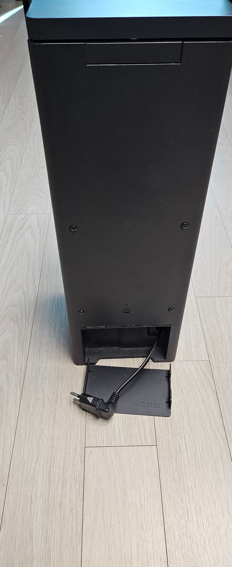 LG 시네빔 큐브 HU80KA 프로젝터 이미지