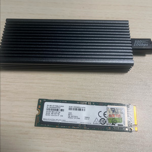 삼성 pm981a M.2 NVMe SSD 1TB + 외장 인클로저 이미지