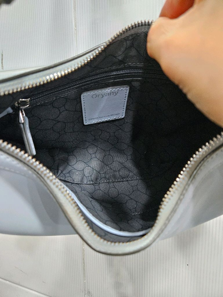 오야니크로스바디백 이미지