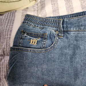 헨리코튼 봄여름 얇은 중청데님(면+마 재질)33에서 34사이즈 싸게팝니다! 3회정도 실착 ss급상태! 이미지