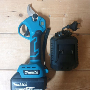 전동 가위 이미지