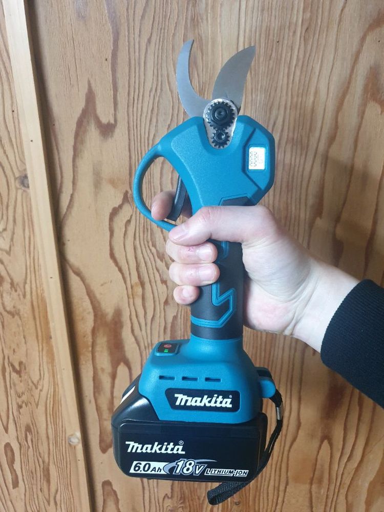 전동 가위 이미지