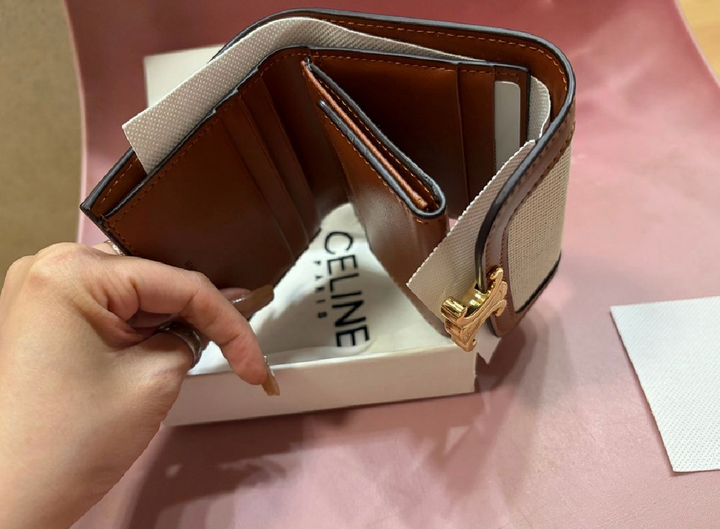 트리옹프 반지갑 이미지