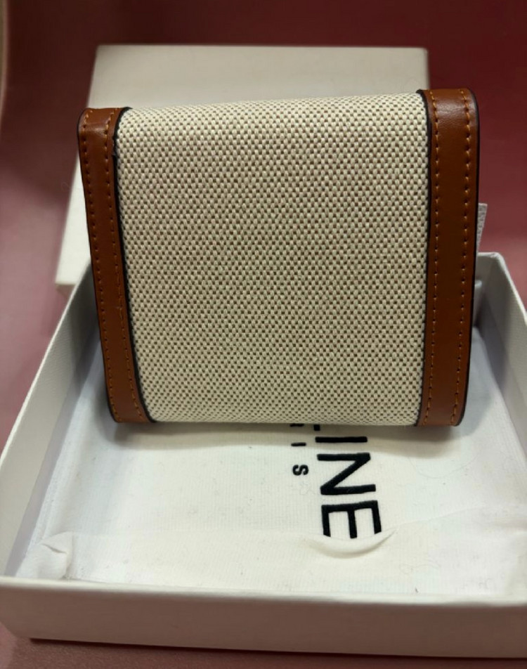 트리옹프 반지갑 이미지