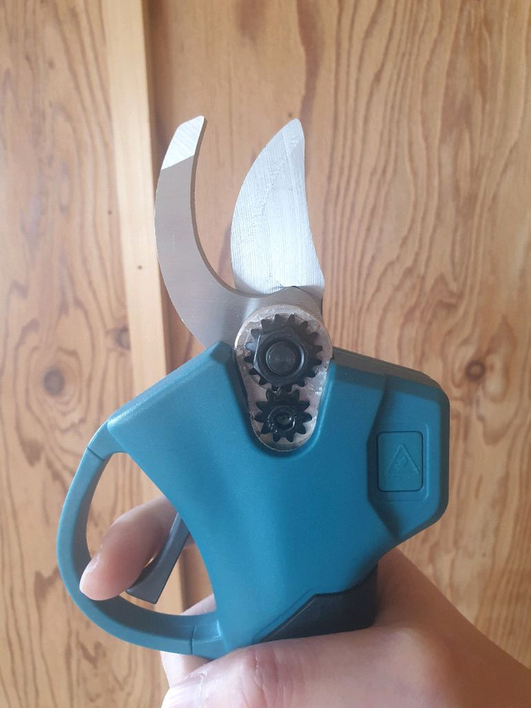 전동 가위 이미지