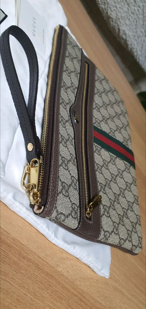 구찌 오피디아 클러치백 새상품급 정품(감정O)프라다루이비통디올고야드샤넬셀린느보테가생로랑버버리발렌시아가가방 이미지