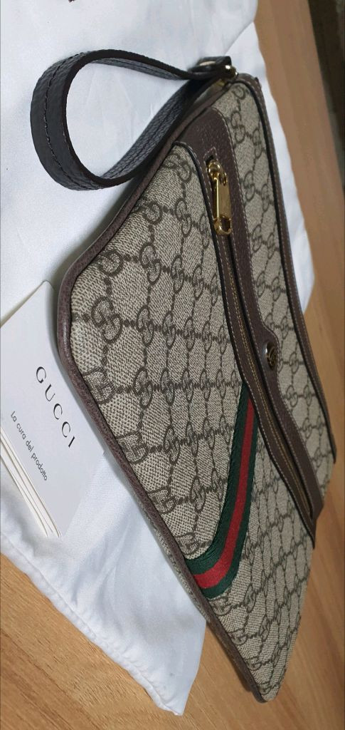 구찌 오피디아 클러치백 새상품급 정품(감정O)프라다루이비통디올고야드샤넬셀린느보테가생로랑버버리발렌시아가가방 이미지