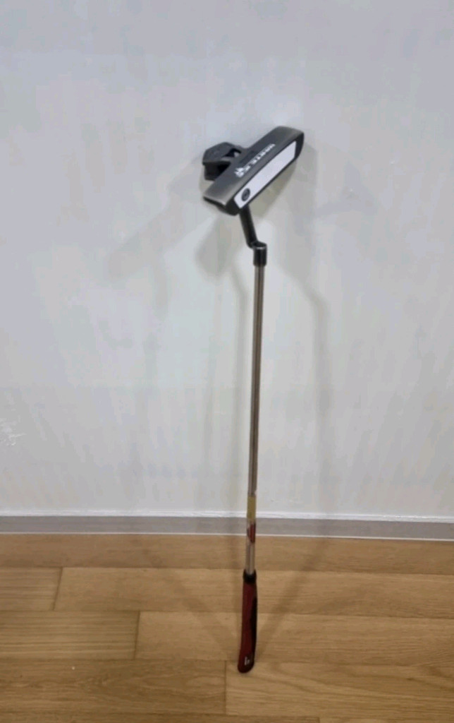 오딧세이 골프 퍼터 white ice D.A.R.T blade 팝니다. 이미지