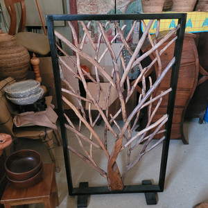 나무가지 디자인 인테리어파티션 이미지