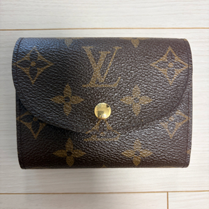 루이비통 엘렌월릿 이미지