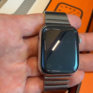 애플워치7 45mm 에르메스 실버+링크브레이슬릿 이미지