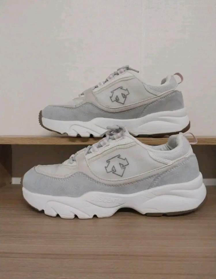 여성 데상트 시에나 데일리 스니커즈, 운동화 (245) 이미지