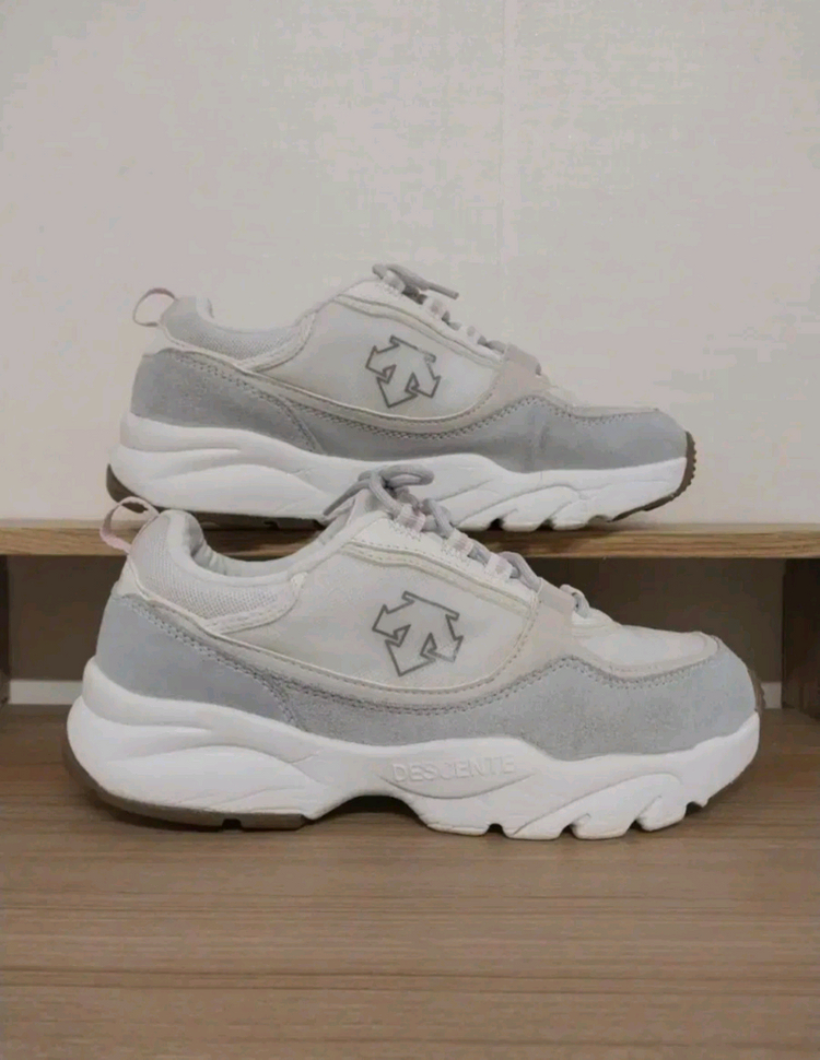 여성 데상트 시에나 데일리 스니커즈, 운동화 (245) 이미지