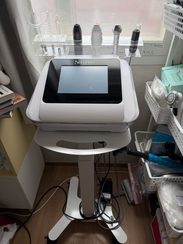 서프라이즘 물방울초음파,유리관플라즈마,rf써멀, 피부관리실전용미용기기 이미지