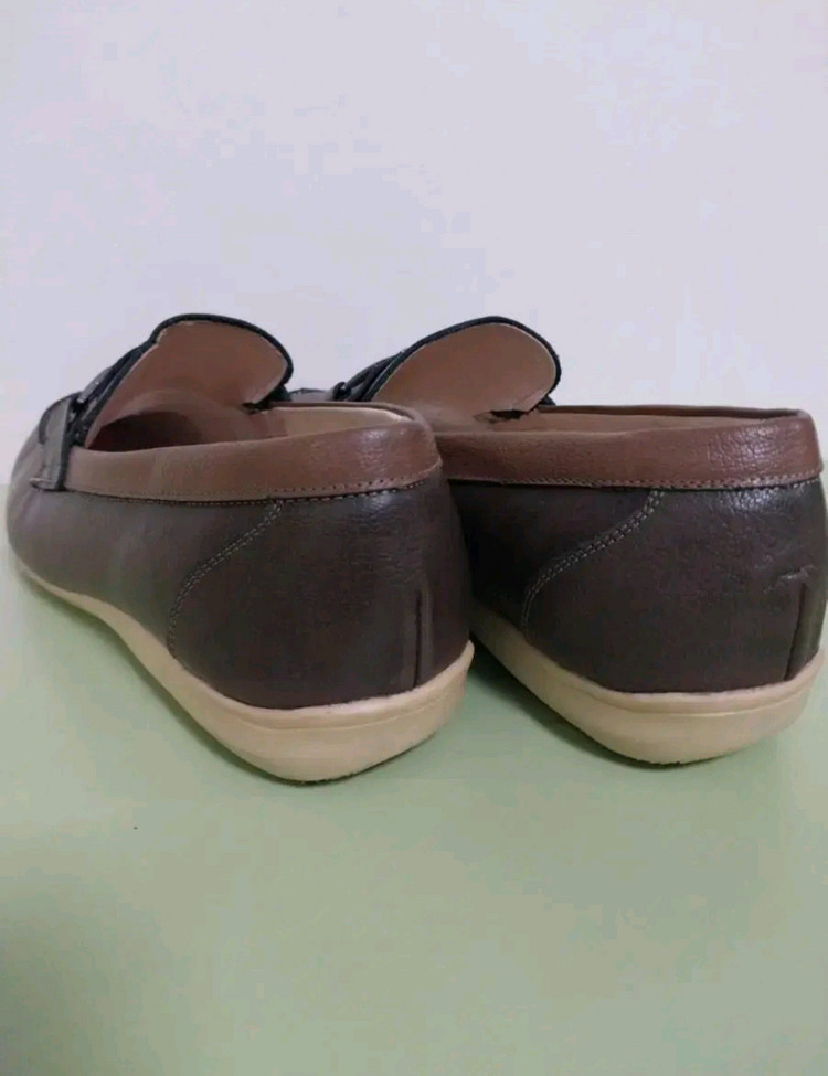 남성 크리스찬리봇 금속장식 로퍼, 단화 (280) 이미지