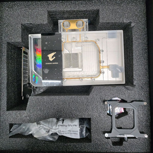 rtx5090어로스 워터블럭 슈라우드 (부품용) 이미지