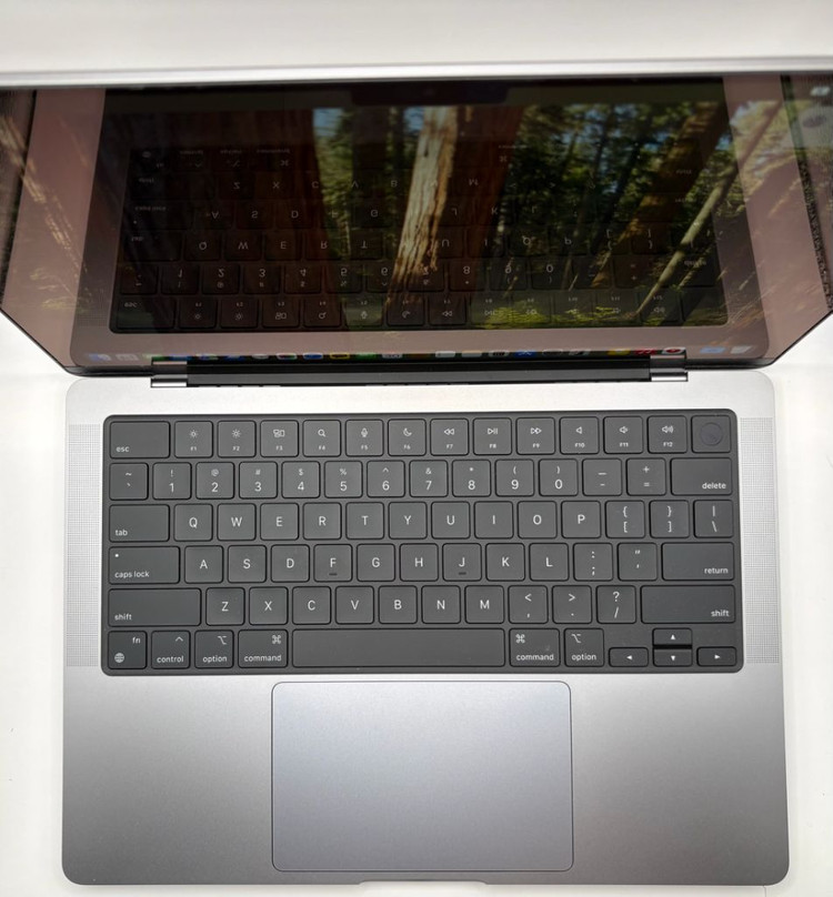 맥북 프로 14 M3 Pro 8GB/512GB 이미지