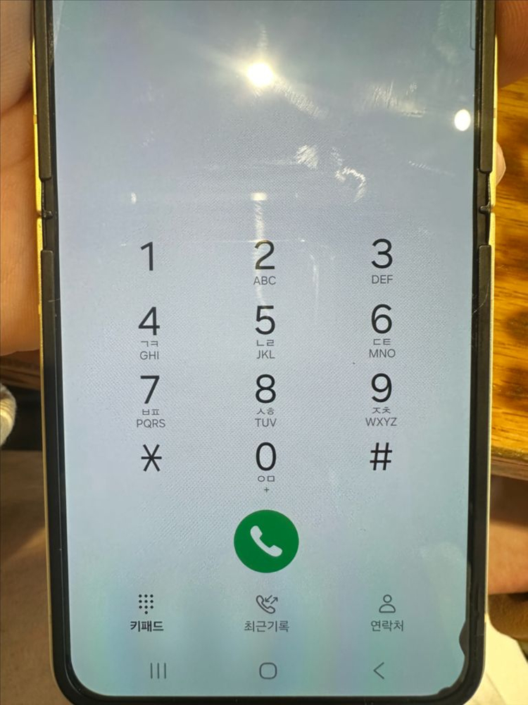 갤럭시 Z플립6 256GB 이미지