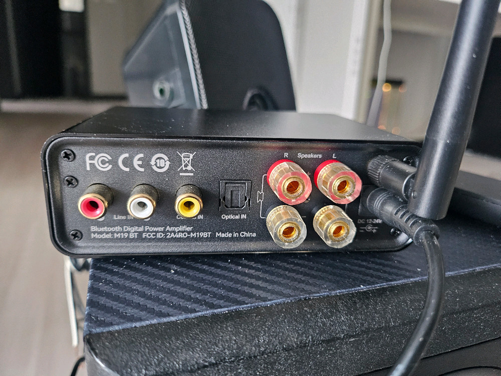 BOSE 보스 에쿠스티매스 5-2 스피커 새트와 200W 블루투스 앰프 이미지