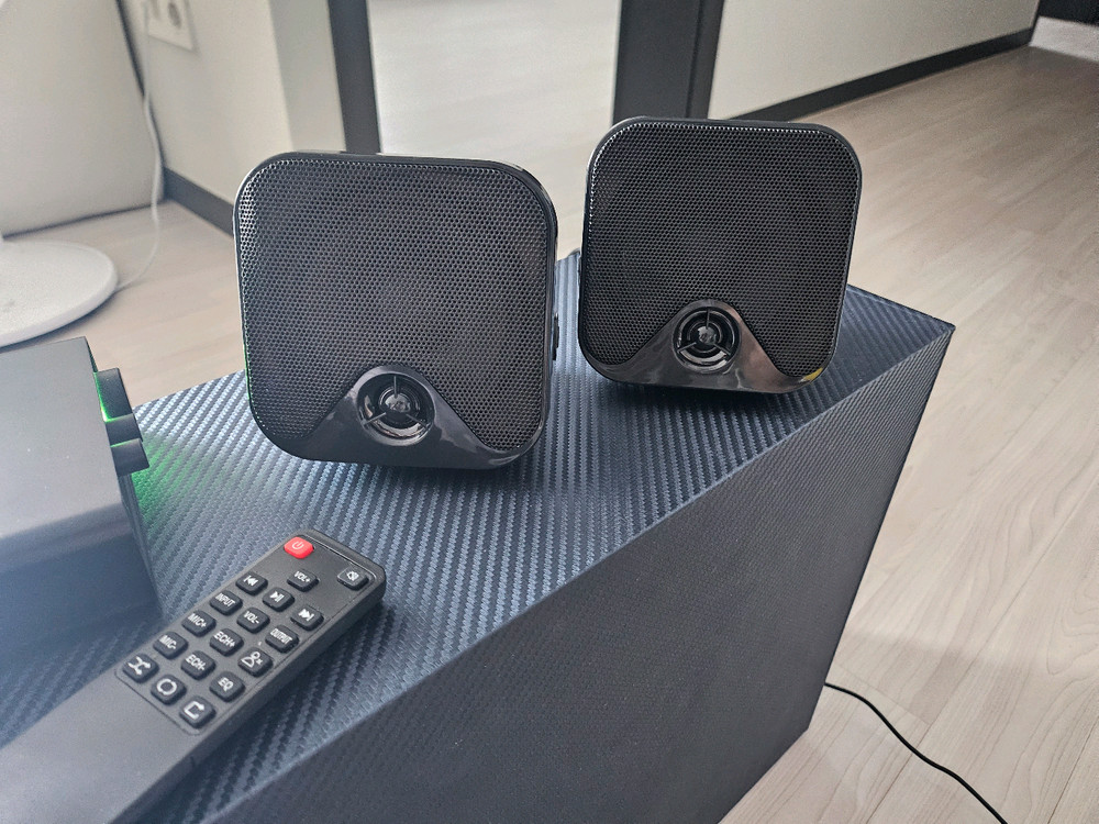 BOSE 보스 에쿠스티매스 5-2 스피커 새트와 200W 블루투스 앰프 이미지