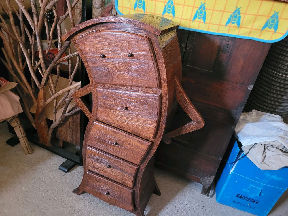 독특한 디자인 원목5단 서랍장 이미지