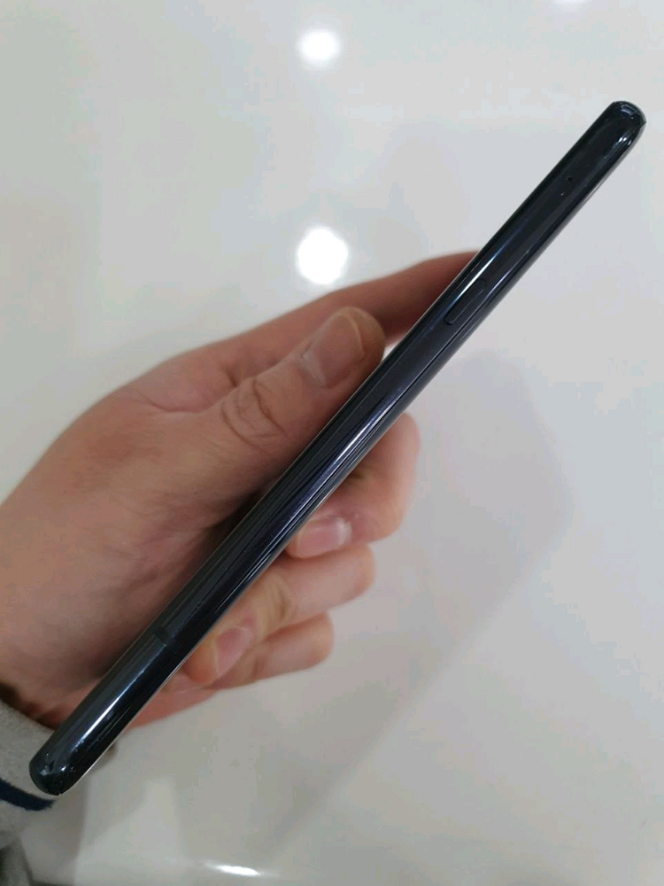 LG V50s 256G 무잔상 액정무기스 중고폰 공기계 이미지