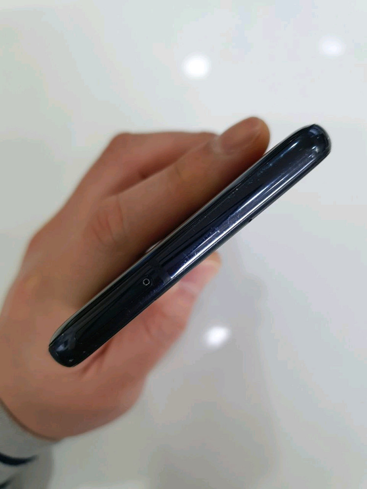 LG V50s 256G 무잔상 액정무기스 중고폰 공기계 이미지