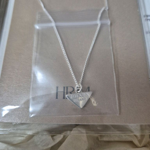 실버 삼각형 미니 목걸이 이미지