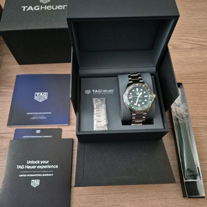 마지막내림)테그호이어 아쿠아레이서300 GMT 신형(정품러버밴드 포함) 이미지