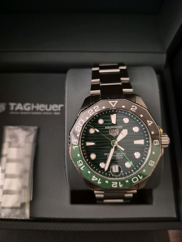 마지막내림)테그호이어 아쿠아레이서300 GMT 신형(정품러버밴드 포함) 이미지